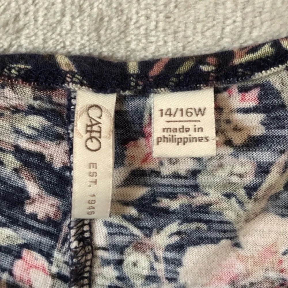 Cato Floral‎ Blouse Size 14/16W Round Neck Casual Everyday